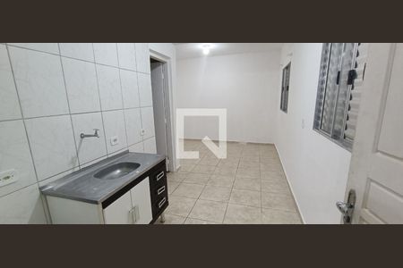 Sala/Cozinha de apartamento para alugar com 1 quarto, 40m² em Jardim Record, Taboão da Serra