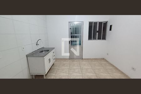 Sala/Cozinha de apartamento para alugar com 2 quartos, 40m² em Jardim Record, Taboão da Serra