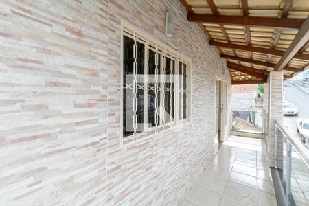 Varanda da sala de casa para alugar com 2 quartos, 240m² em Cabral, Contagem