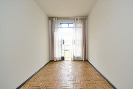 Sala de apartamento à venda com 3 quartos, 80m² em Sagrada Família, Belo Horizonte