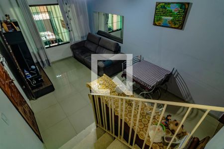 Casa à venda com 104m², 3 quartos e 2 vagasSala