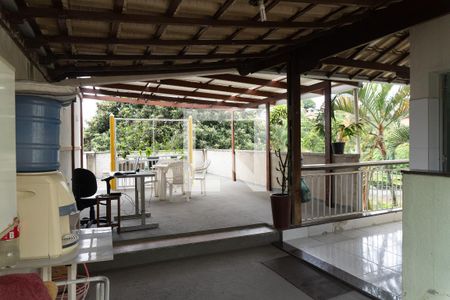 Varanda de casa à venda com 5 quartos, 320m² em Alvorada, Contagem