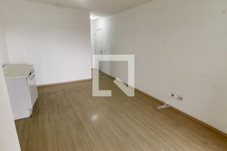 Sala de apartamento para alugar com 3 quartos, 76m² em Vila das Belezas, São Paulo