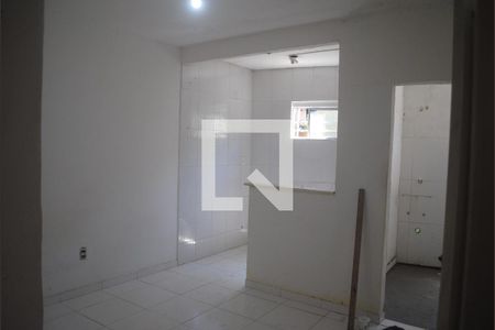 Sala  de kitnet/studio para alugar com 1 quarto, 40m² em Imbuí, Salvador