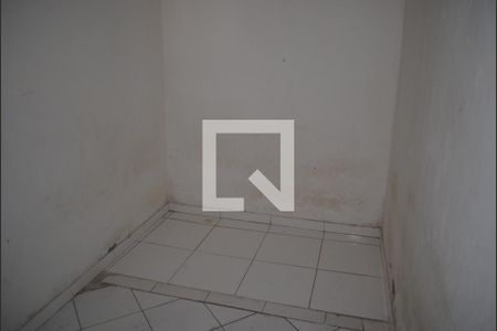 Quarto  de kitnet/studio para alugar com 1 quarto, 40m² em Imbuí, Salvador