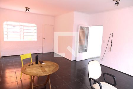 Casa à venda com 164m², 4 quartos e 4 vagasSala