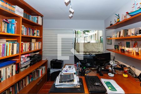 Quarto 1 de apartamento à venda com 3 quartos, 135m² em Perdizes, São Paulo