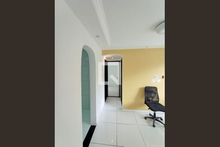 Quarto de apartamento para alugar com 2 quartos, 55m² em Tancredo Neves, Salvador