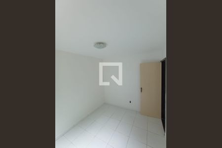 Quarto de apartamento para alugar com 2 quartos, 55m² em Tancredo Neves, Salvador