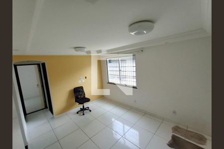 Quarto de apartamento para alugar com 2 quartos, 55m² em Tancredo Neves, Salvador