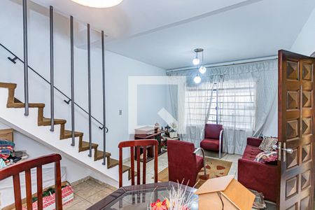 Sala de casa para alugar com 2 quartos, 80m² em Conjunto Residencial Novo Pacaembu, São Paulo