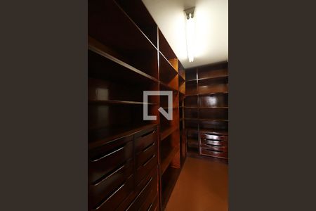 Quarto 1 - Suíte Closet de casa à venda com 5 quartos, 350m² em Baeta Neves, São Bernardo do Campo