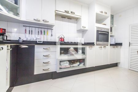 Casa de condomínio à venda com 200m², 4 quartos e 2 vagas Casa de condomínio à venda com 200m², 4 quartos e 2 vagasCozinha