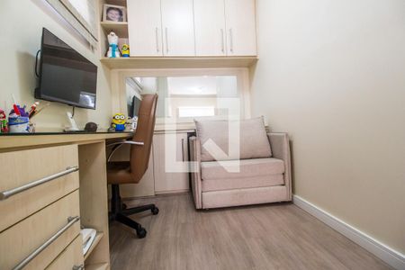 Casa de condomínio à venda com 200m², 4 quartos e 2 vagas Casa de condomínio à venda com 200m², 4 quartos e 2 vagasEscritório