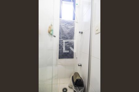 Casa de condomínio à venda com 200m², 4 quartos e 2 vagas Casa de condomínio à venda com 200m², 4 quartos e 2 vagasBanheiro de serviço