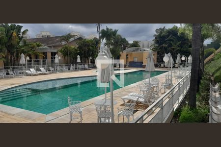 Casa de condomínio à venda com 200m², 4 quartos e 2 vagas Casa de condomínio à venda com 200m², 4 quartos e 2 vagasÁrea comum