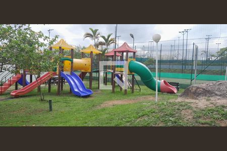 Casa de condomínio à venda com 200m², 4 quartos e 2 vagas Casa de condomínio à venda com 200m², 4 quartos e 2 vagasÁrea comum