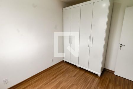 Quarto 1 de apartamento para alugar com 2 quartos, 43m² em Jardim Monte Alegre, Taboão da Serra