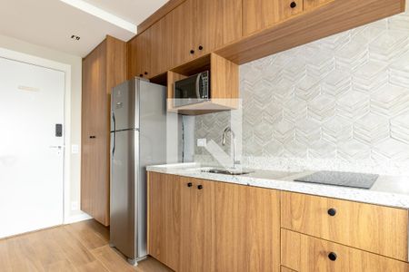 Cozinha de apartamento para alugar com 1 quarto, 30m² em Moema, São Paulo