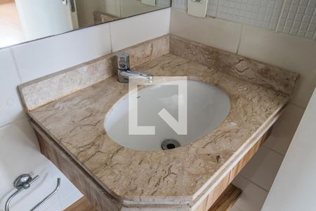 Banheiro Social de apartamento à venda com 2 quartos, 72m² em Tamboré, Barueri