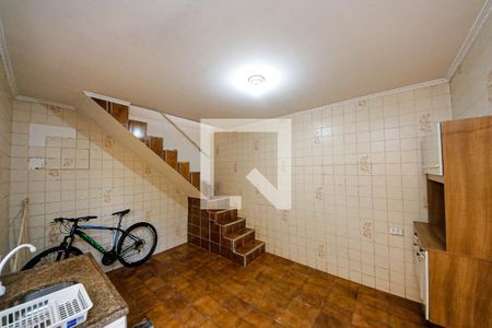 Cozinha de casa para alugar com 1 quarto, 60m² em Jardim Tiete, São Paulo