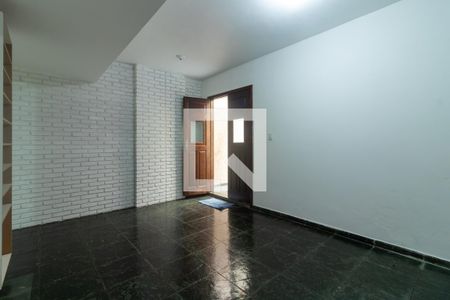 Sala de TV de casa para alugar com 4 quartos, 200m² em Jardim Recanto Suave, Cotia