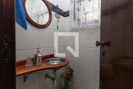 Lavabo de casa para alugar com 4 quartos, 180m² em Jardim Japao, São Paulo