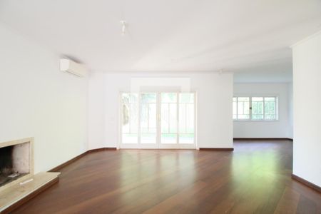 Sala de casa de condomínio para alugar com 4 quartos, 500m² em Morumbi, São Paulo