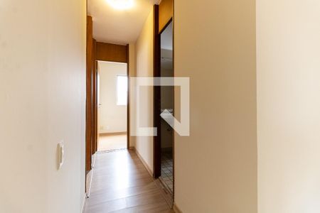 Corredor de apartamento para alugar com 3 quartos, 65m² em Vila Vera, São Paulo