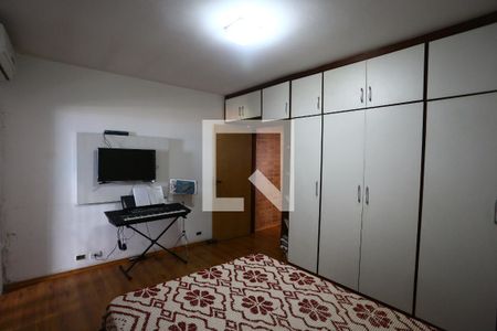 Quarto 1 de casa para alugar com 2 quartos, 80m² em Vila Pirajussara, São Paulo