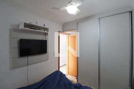 Quarto 1 de casa para alugar com 2 quartos, 78m² em Vila Jardim Leblon, Belo Horizonte