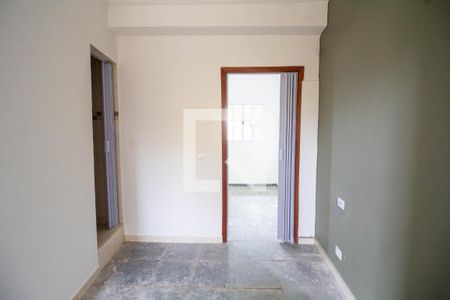 Sala de casa para alugar com 2 quartos, 42m² em Jardim Ipanema (zona Oeste), São Paulo