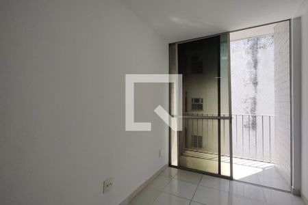 Sala de apartamento para alugar com 2 quartos, 70m² em Anil, Rio de Janeiro