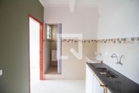 Cozinha de casa para alugar com 2 quartos, 31m² em Jardim Ipanema (zona Oeste), São Paulo