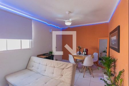 Sala de apartamento à venda com 2 quartos, 42m² em Vila Pompéia, Campinas