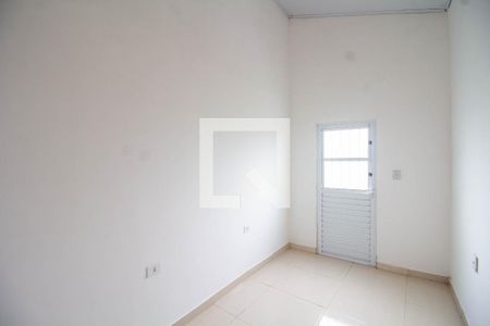 Quarto 2 de casa para alugar com 2 quartos, 36m² em Jardim Ipanema (zona Oeste), São Paulo