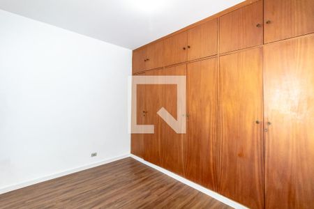 Quarto 2 de casa à venda com 4 quartos, 240m² em Indianópolis, São Paulo