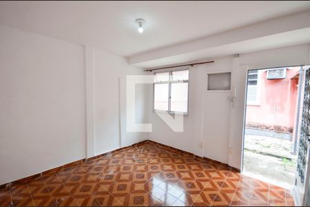 Sala/Quarto de kitnet/studio para alugar com 1 quarto, 30m² em Sampaio, Rio de Janeiro