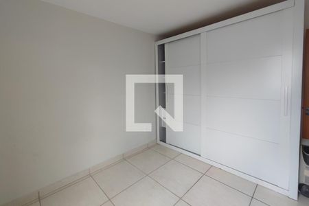 Quarto 2 de apartamento à venda com 2 quartos, 56m² em Jardim Esmeraldina, Campinas