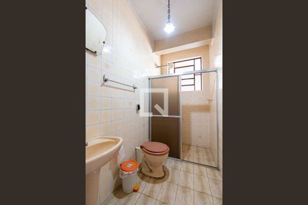 Casa para alugar com 290m², 4 quartos e 4 vagas Casa para alugar com 290m², 4 quartos e 4 vagasBanheiro Social