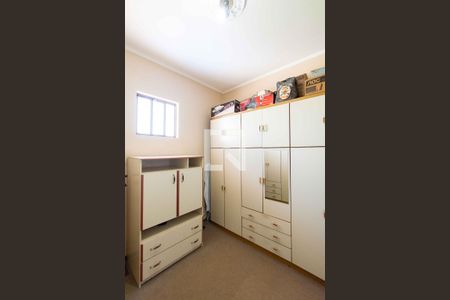 Casa para alugar com 290m², 4 quartos e 4 vagas Casa para alugar com 290m², 4 quartos e 4 vagasQuarto 2