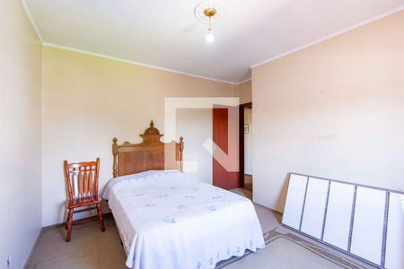 Casa para alugar com 290m², 4 quartos e 4 vagas Casa para alugar com 290m², 4 quartos e 4 vagasQuarto 3