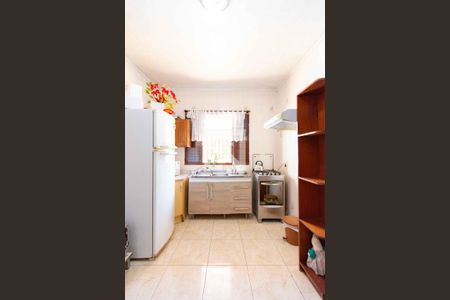 Casa para alugar com 290m², 4 quartos e 4 vagas Casa para alugar com 290m², 4 quartos e 4 vagasCozinha