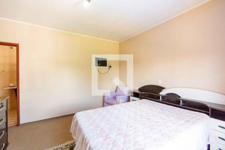 Casa para alugar com 290m², 4 quartos e 4 vagas Casa para alugar com 290m², 4 quartos e 4 vagasQuarto 1