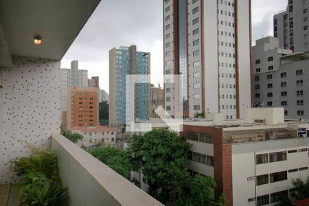 Varanda das Salas de apartamento à venda com 4 quartos, 230m² em Centro, Belo Horizonte