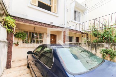 Fachada de casa para alugar com 3 quartos, 100m² em Vila Regente Feijó, São Paulo