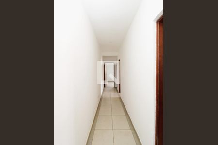 Corredor - Quartos de casa para alugar com 3 quartos, 85m² em Vila Pedra Branca, São Paulo