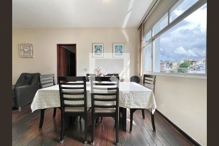 Apartamento à venda com 3 quartos, 95m² em Santo Antônio, Belo Horizonte