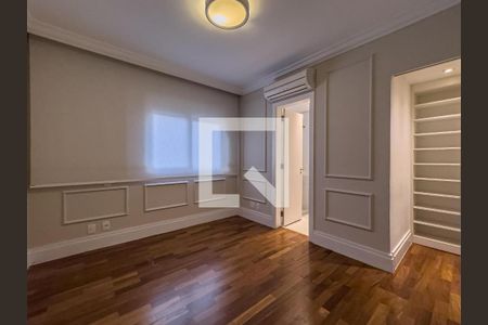 Apartamento à venda com 3 quartos, 223m² em Itaim Bibi, São Paulo