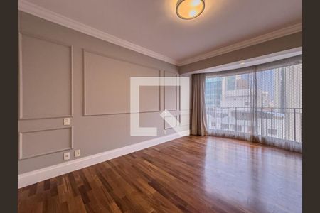 Apartamento à venda com 3 quartos, 223m² em Itaim Bibi, São Paulo